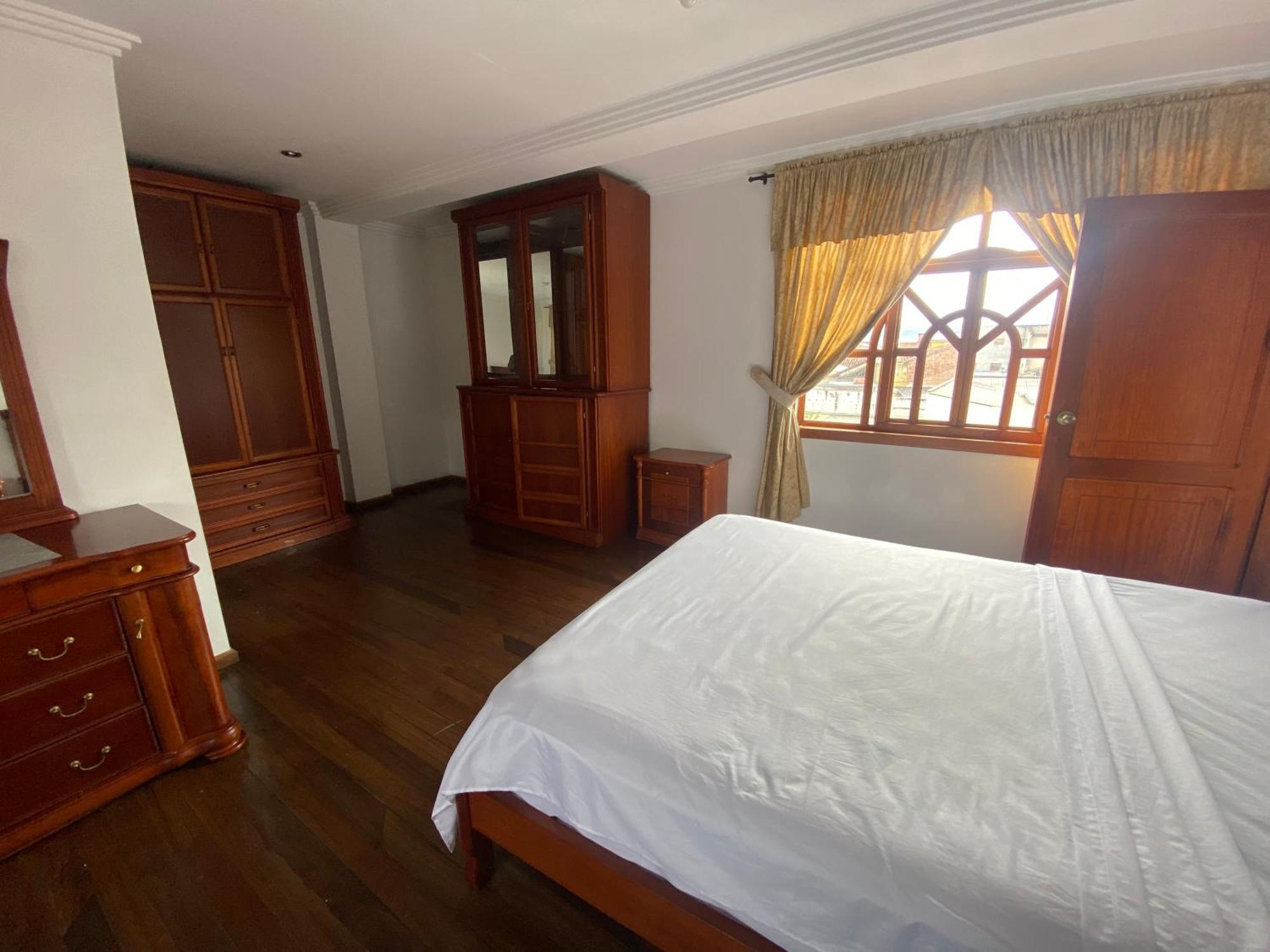 Hotel Coronel Cuenca Exterior photo